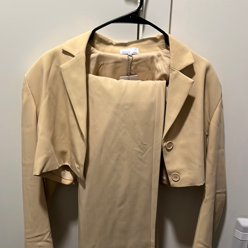 We Wore What Cropped Blazer Set